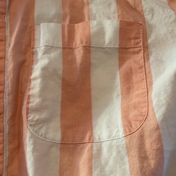 Striped short sleeve button down shirt. Abercrombie & Fitch Men’s XXL. - Picture 5 of 9